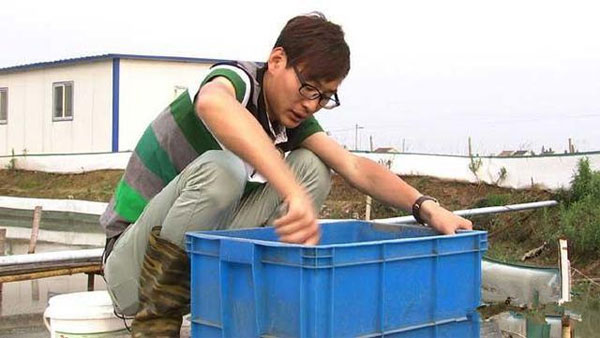 90后大學生兒子張鍵：創(chuàng)業(yè)2年賺500萬，扛起父親車禍時留下的巨債