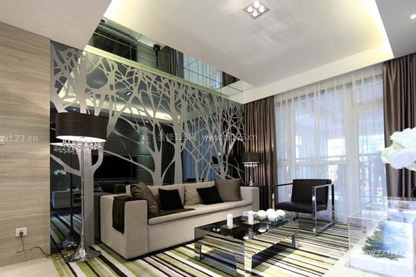 沙發選購技巧二：結構要穩固