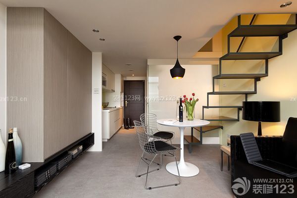 復式住宅設計的樓梯