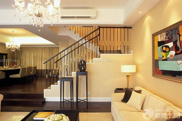 裝修復式房子禁忌3：客廳燈飾不挑剔